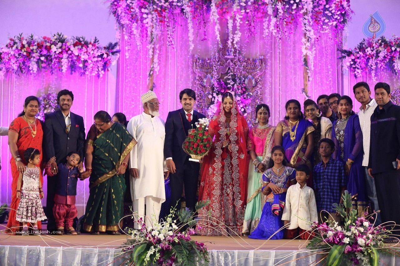 Celebs at Ali Brother Khayum Wedding Reception 02 - 145 / 165 photos