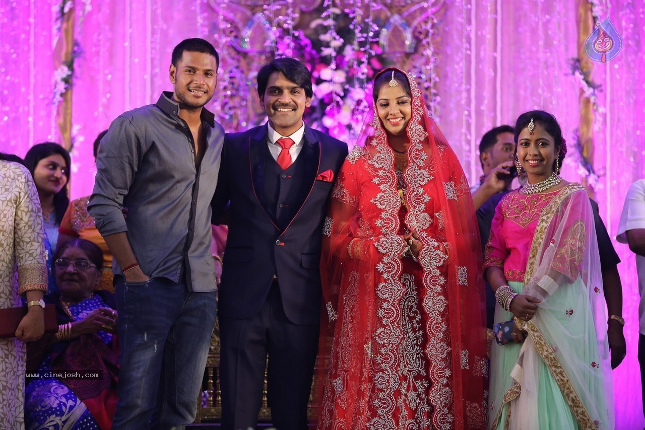 Celebs at Ali Brother Khayum Wedding Reception 03 - 37 / 165 photos