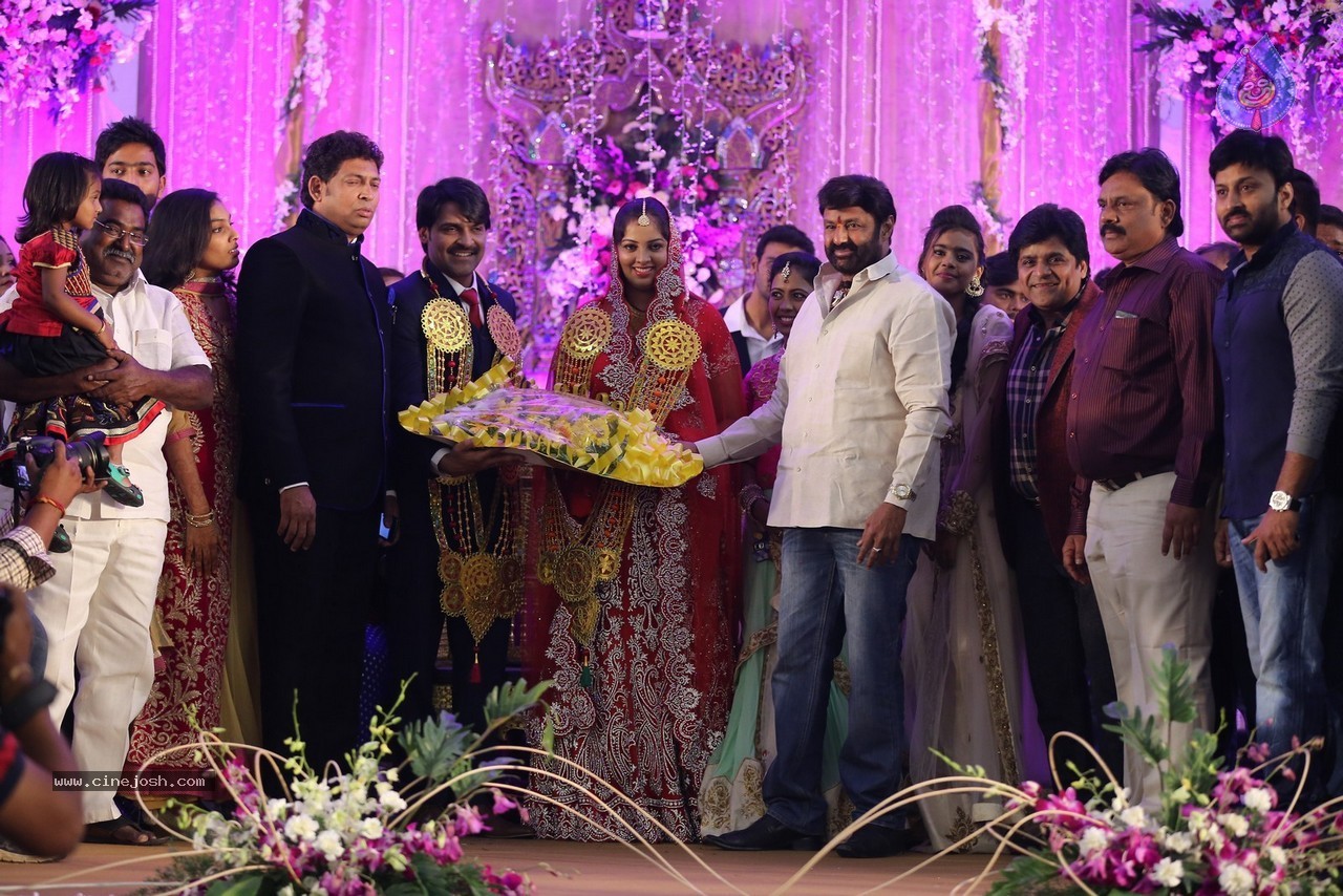 Celebs at Ali Brother Khayum Wedding Reception 03 - 80 / 165 photos