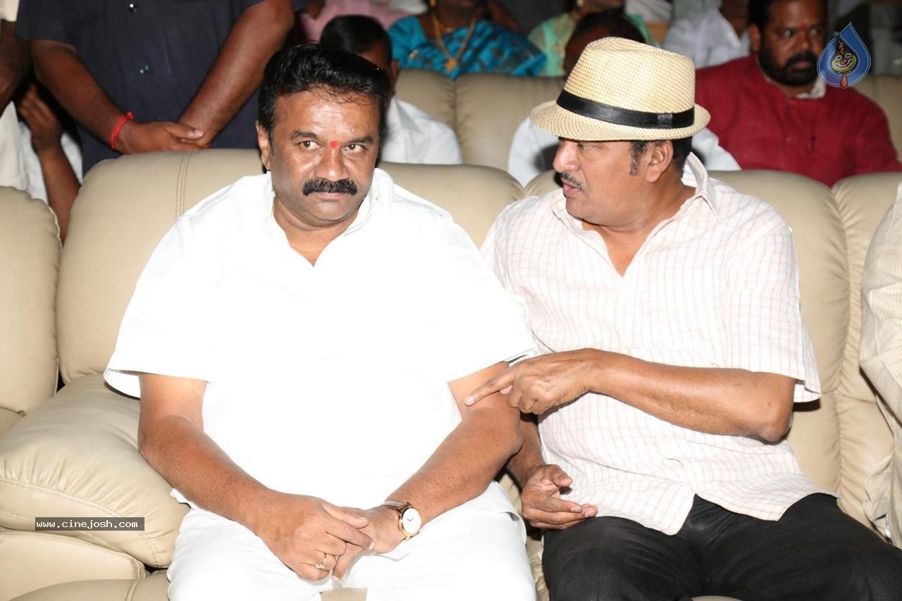 Celebs at Ansh Yadav Bday Celebrations - 32 / 61 photos