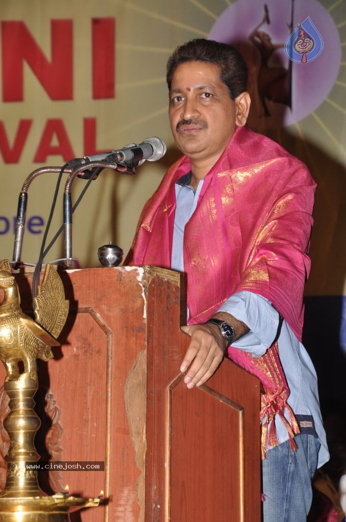 Celebs at Bharatamuni Awards - 8 / 250 photos