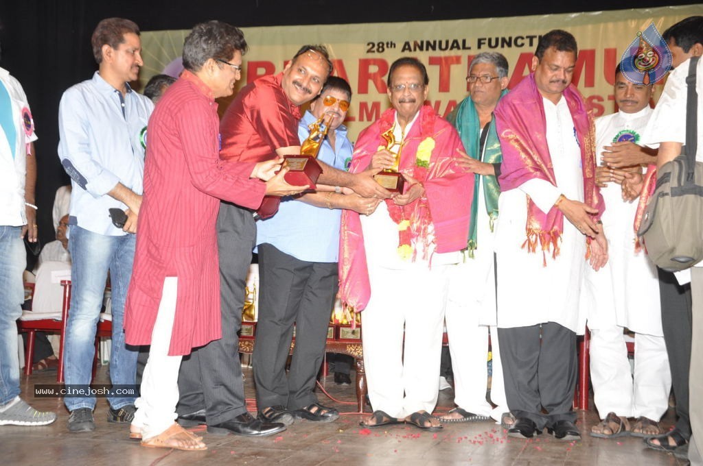 Celebs at Bharatamuni Awards - 13 / 250 photos