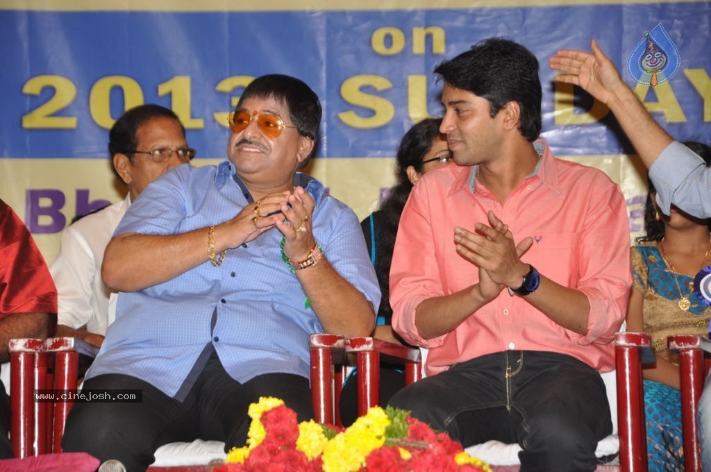 Celebs at Bharatamuni Awards - 19 / 250 photos