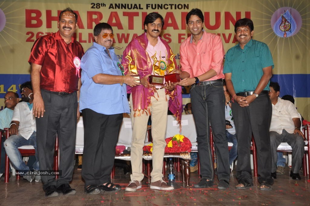Celebs at Bharatamuni Awards - 57 / 250 photos