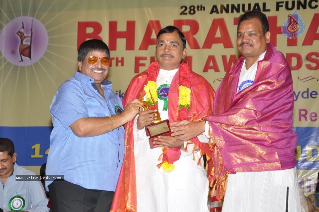 Celebs at Bharatamuni Awards - 62 / 250 photos