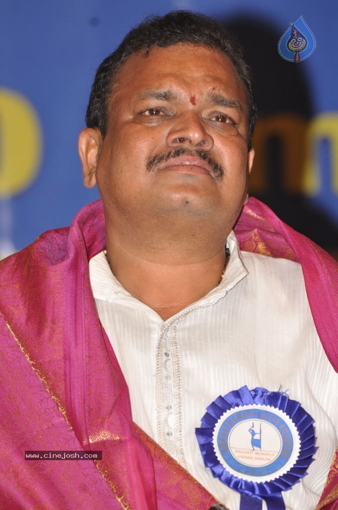 Celebs at Bharatamuni Awards - 64 / 250 photos