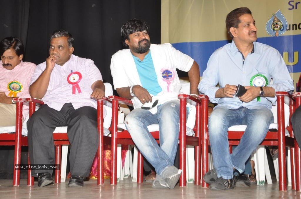 Celebs at Bharatamuni Awards - 65 / 250 photos