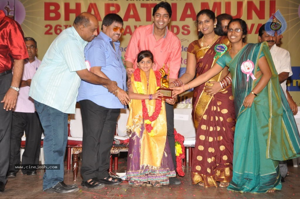 Celebs at Bharatamuni Awards - 77 / 250 photos