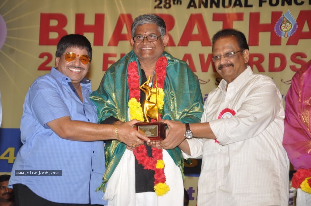 Celebs at Bharatamuni Awards - 79 / 250 photos