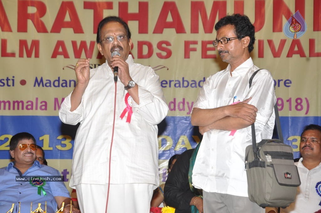 Celebs at Bharatamuni Awards - 97 / 250 photos