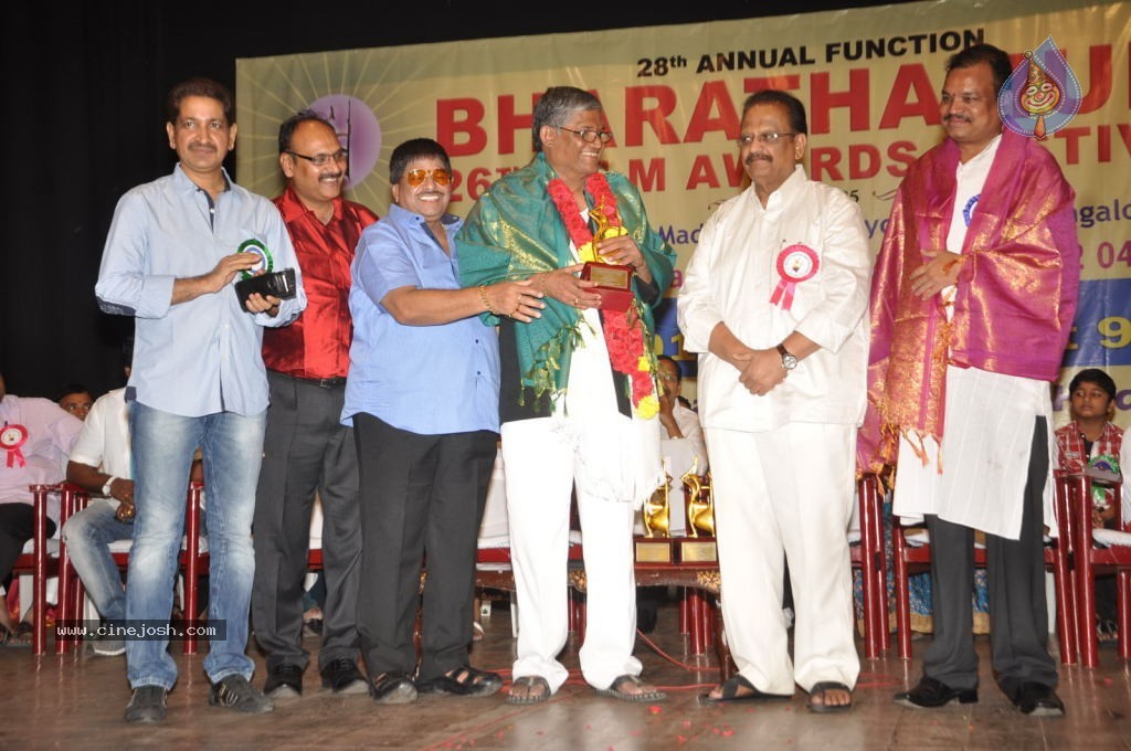 Celebs at Bharatamuni Awards - 124 / 250 photos