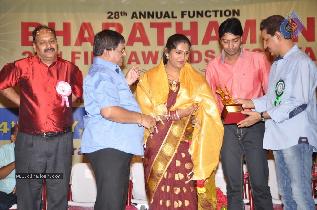 Celebs at Bharatamuni Awards - 143 / 250 photos