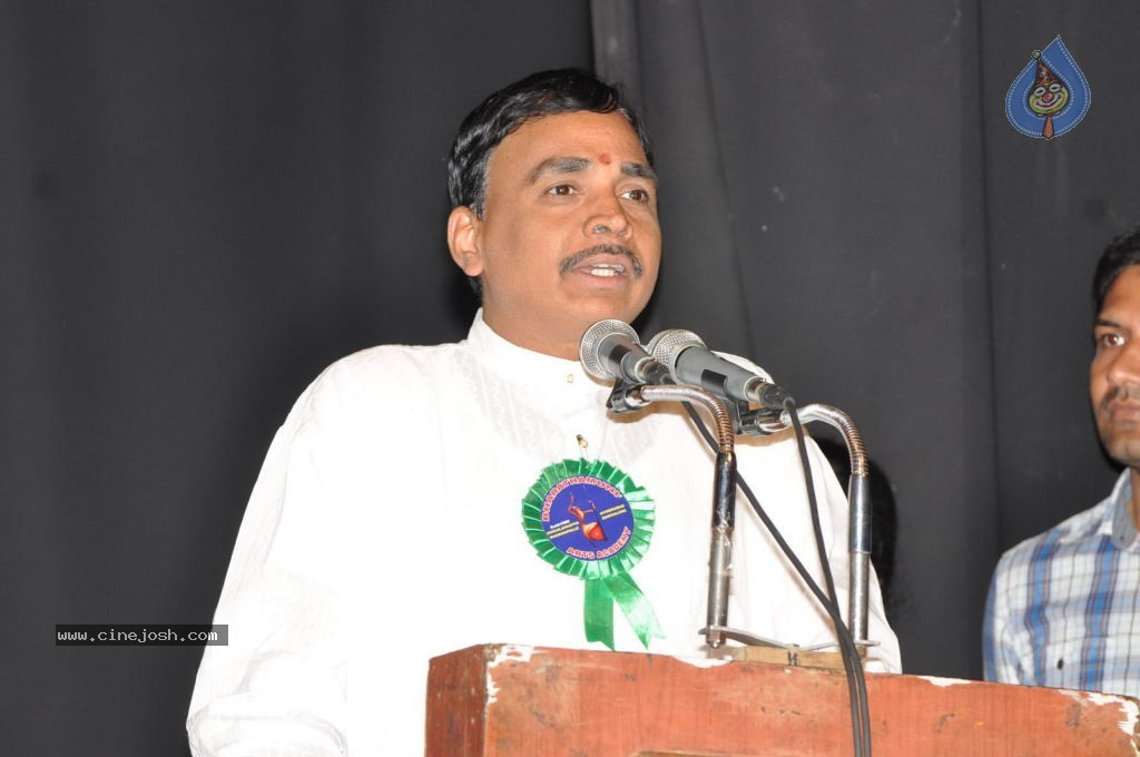 Celebs at Bharatamuni Awards - 167 / 250 photos