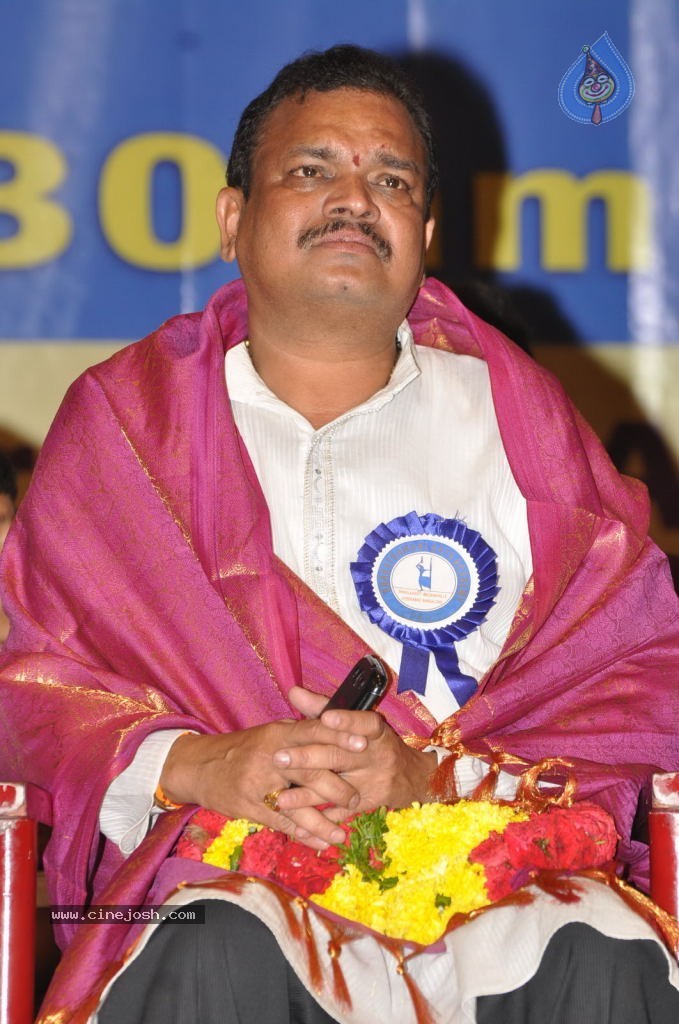 Celebs at Bharatamuni Awards - 202 / 250 photos