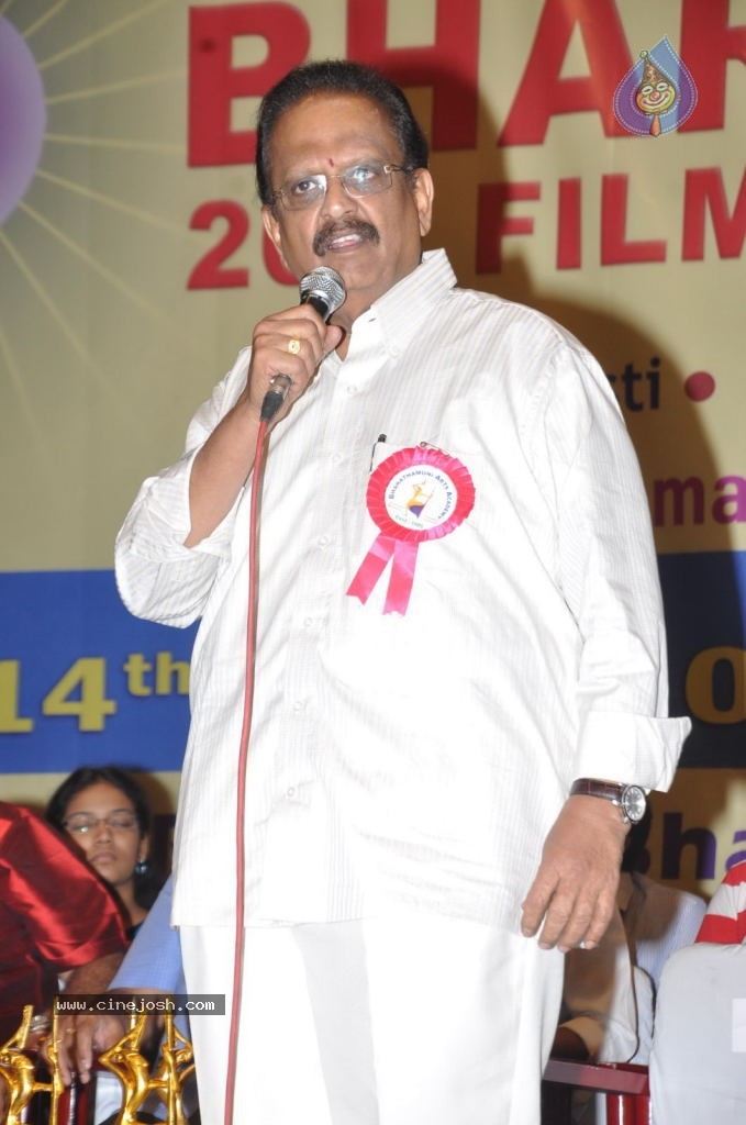 Celebs at Bharatamuni Awards - 230 / 250 photos