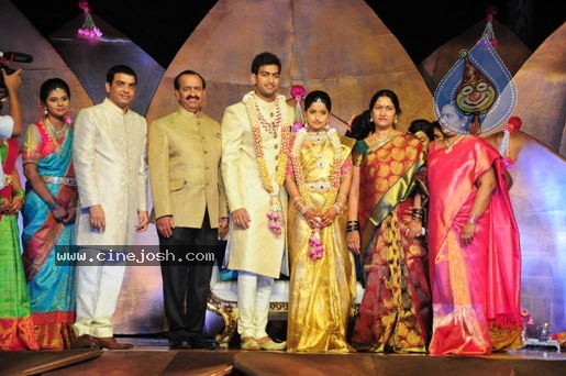 Dil Raju Daughter Hanshitha Engagement 01 - 72 / 106 photos