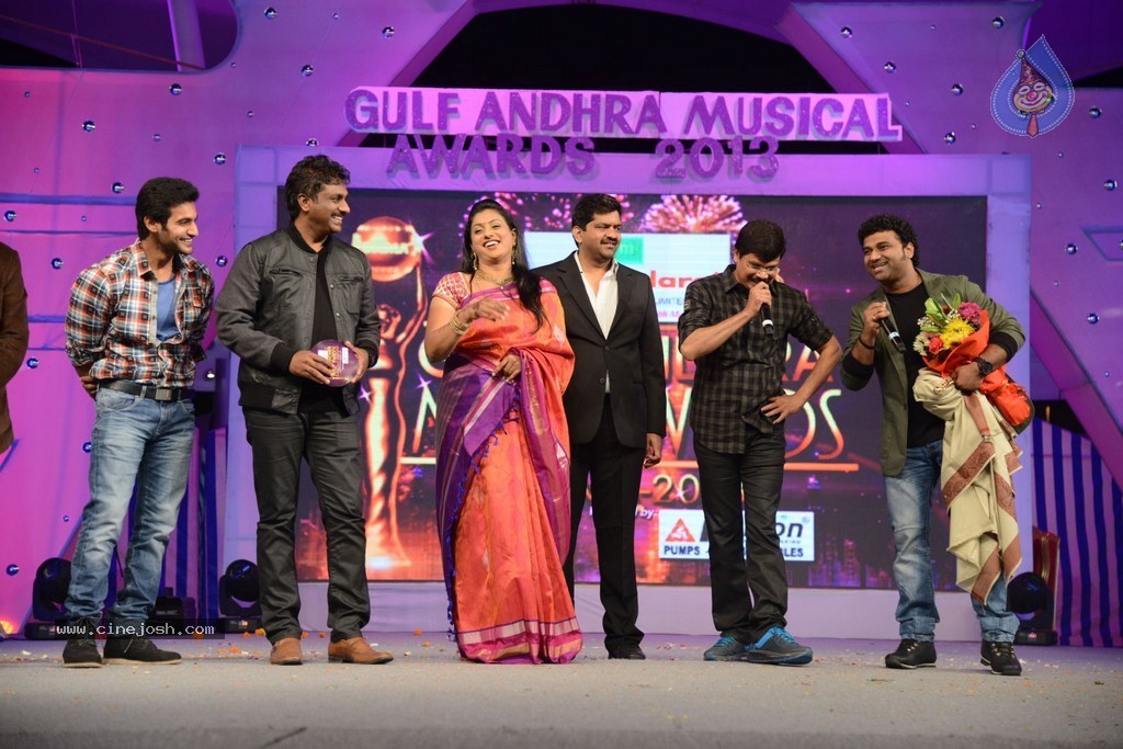 Celebs at Gama Awards 2013 - 24 / 321 photos