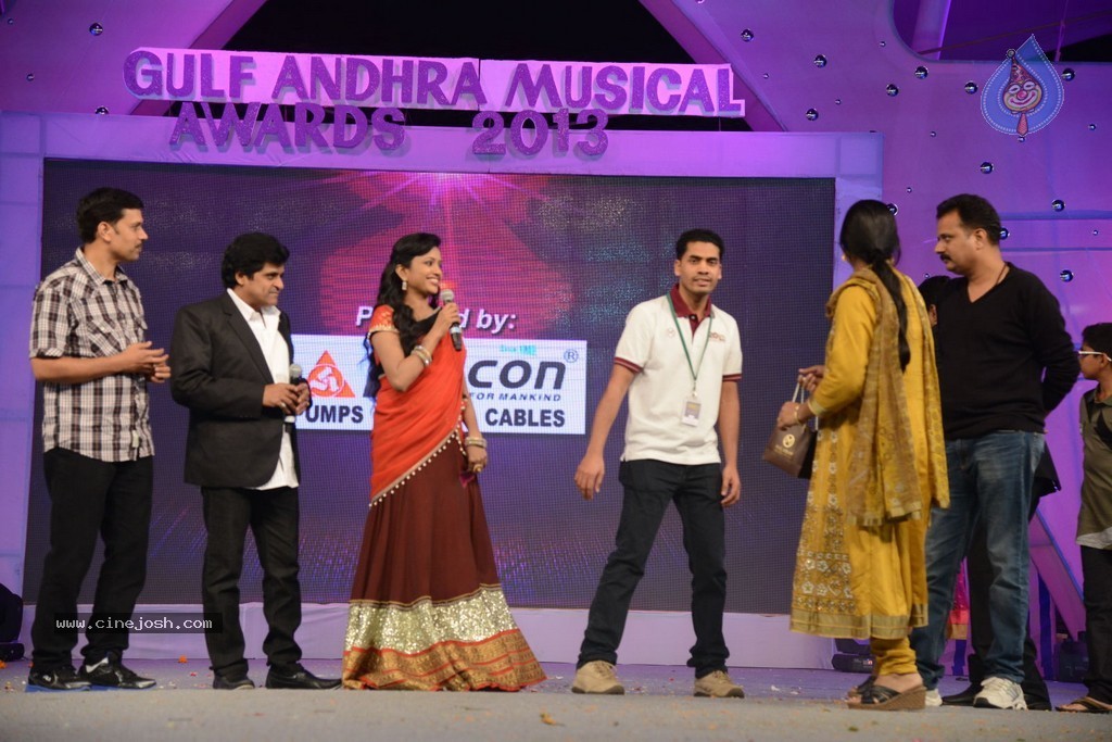 Celebs at Gama Awards 2013 - 55 / 321 photos