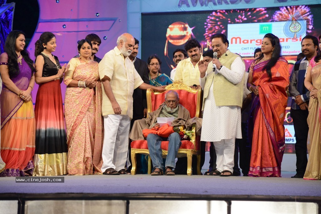 Celebs at Gama Awards 2013 - 60 / 321 photos