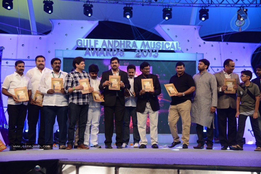 Celebs at Gama Awards 2013 - 62 / 321 photos