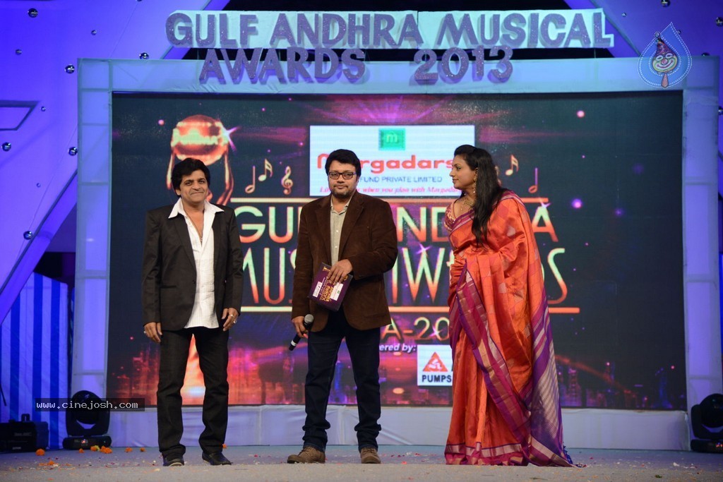 Celebs at Gama Awards 2013 - 90 / 321 photos