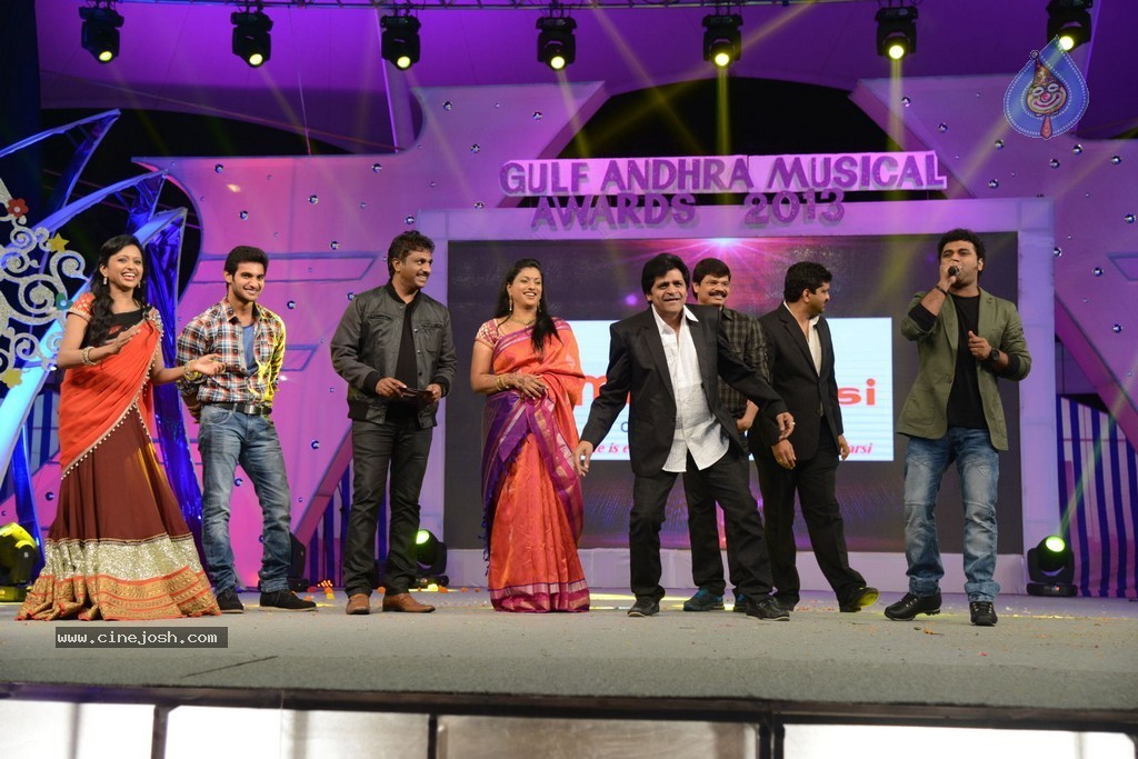 Celebs at Gama Awards 2013 - 103 / 321 photos