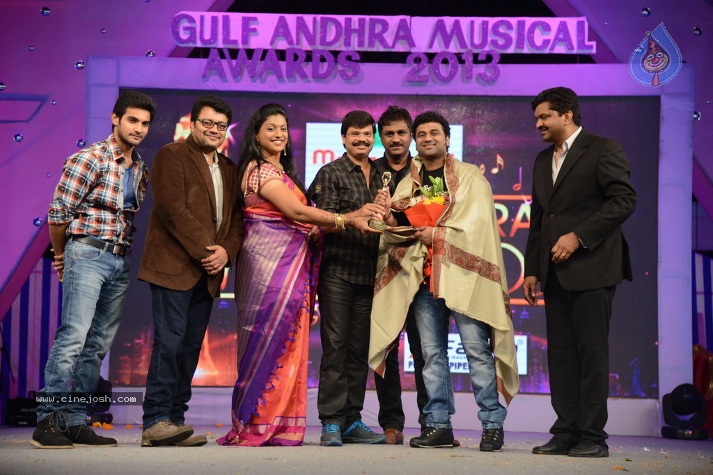 Celebs at Gama Awards 2013 - 108 / 321 photos