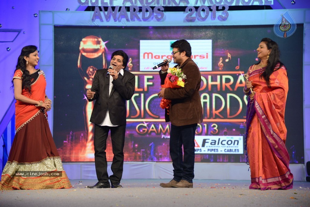 Celebs at Gama Awards 2013 - 151 / 321 photos