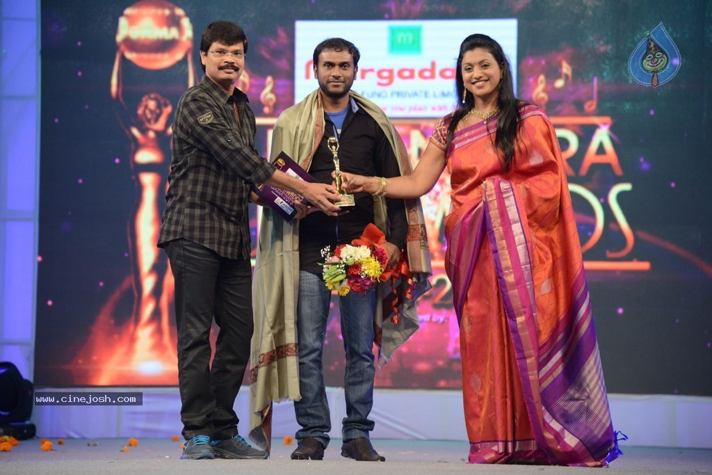 Celebs at Gama Awards 2013 - 164 / 321 photos