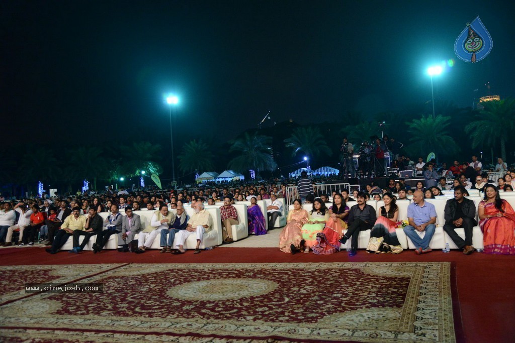 Celebs at Gama Awards 2013 - 165 / 321 photos