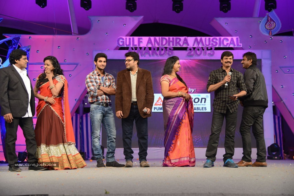 Celebs at Gama Awards 2013 - 193 / 321 photos