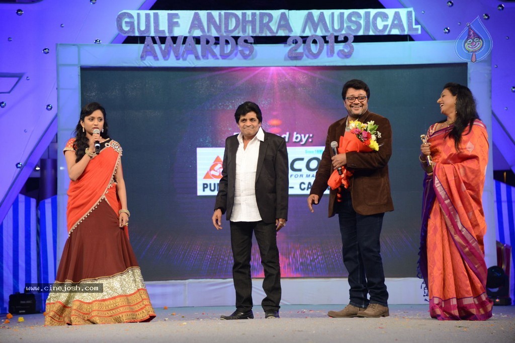 Celebs at Gama Awards 2013 - 197 / 321 photos