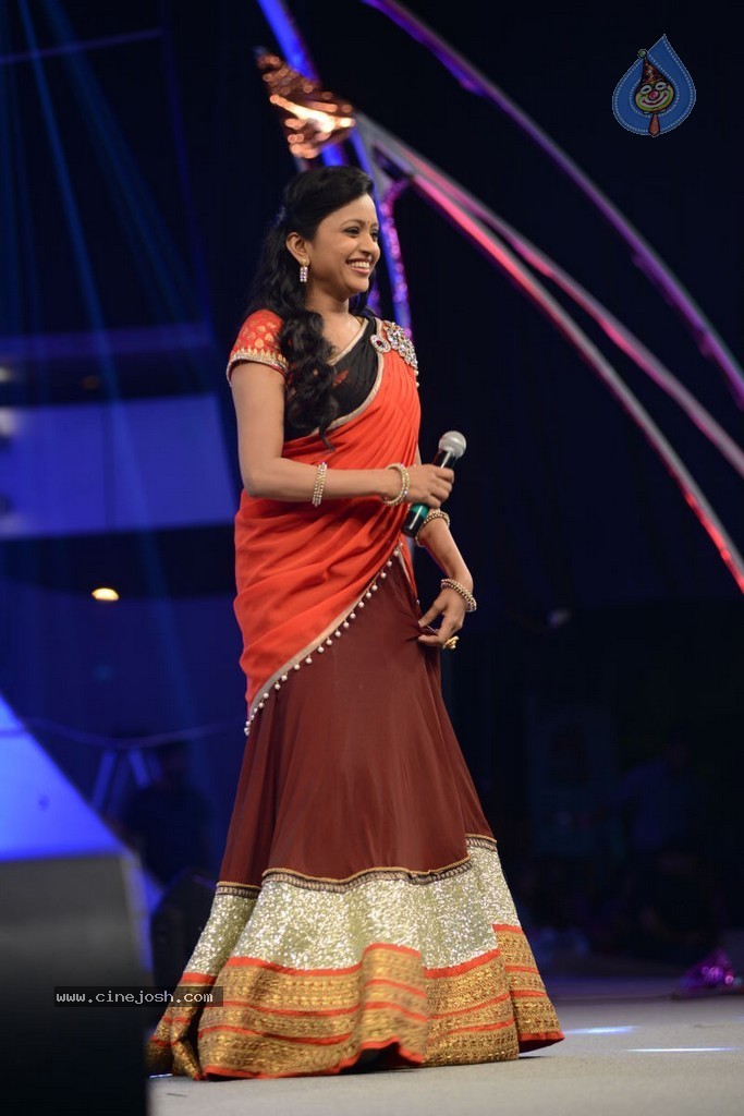 Celebs at Gama Awards 2013 - 208 / 321 photos