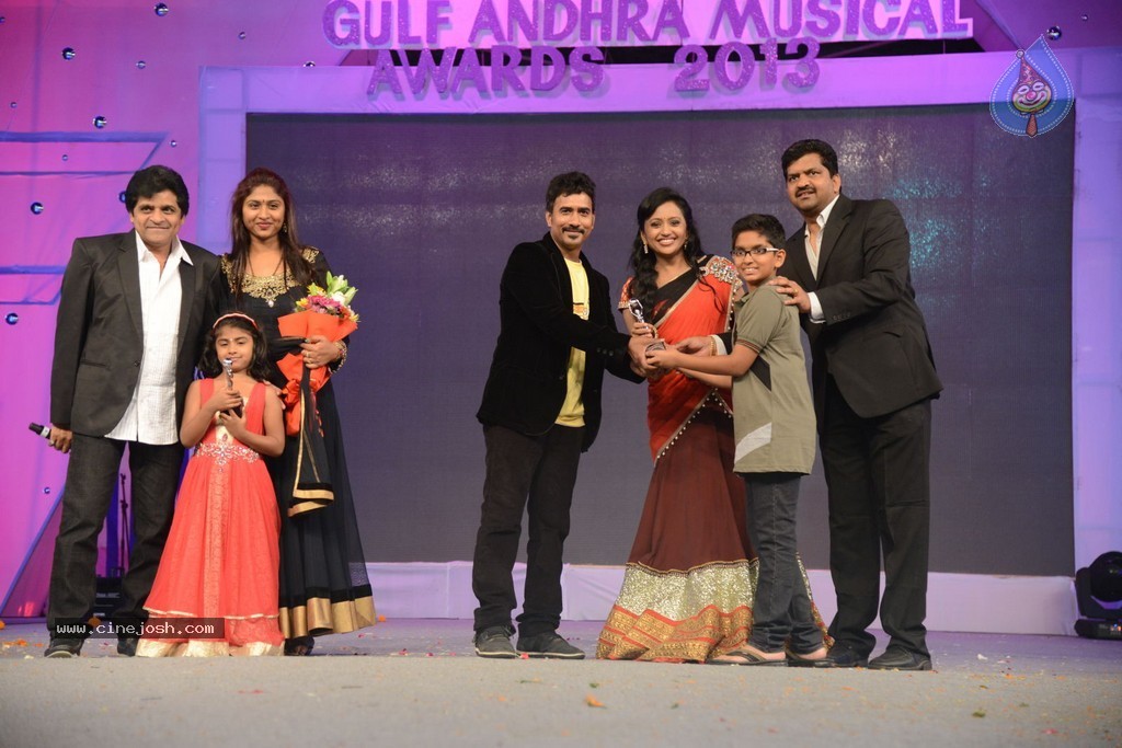 Celebs at Gama Awards 2013 - 259 / 321 photos