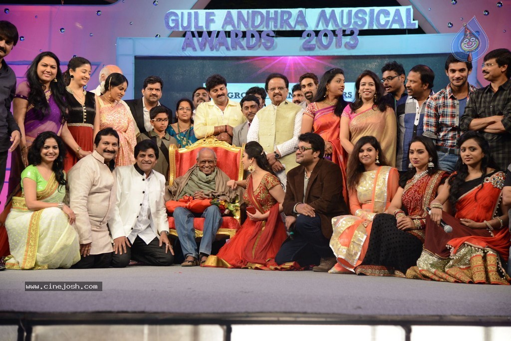 Celebs at Gama Awards 2013 - 262 / 321 photos