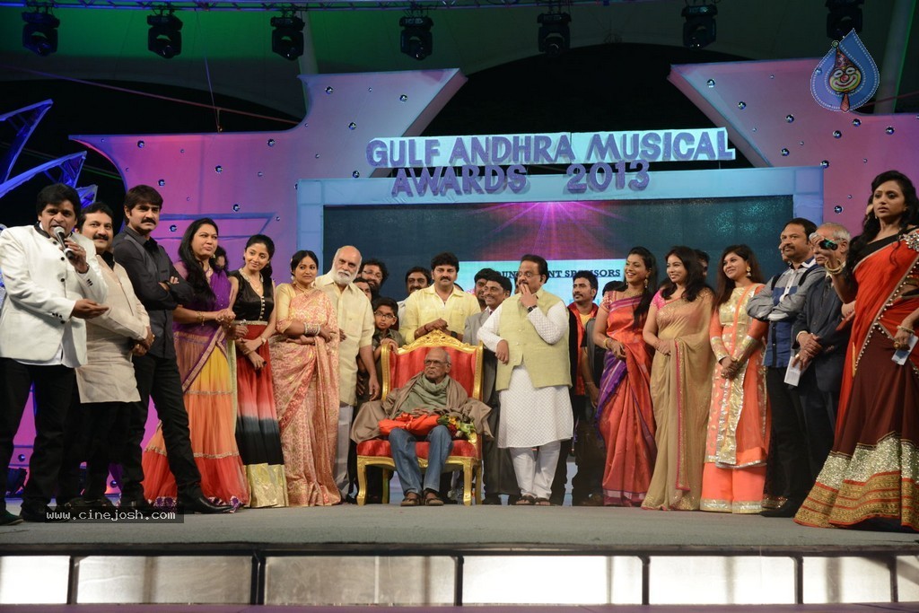 Celebs at Gama Awards 2013 - 271 / 321 photos