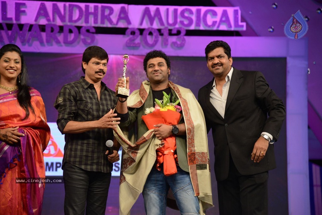 Celebs at Gama Awards 2013 - 303 / 321 photos