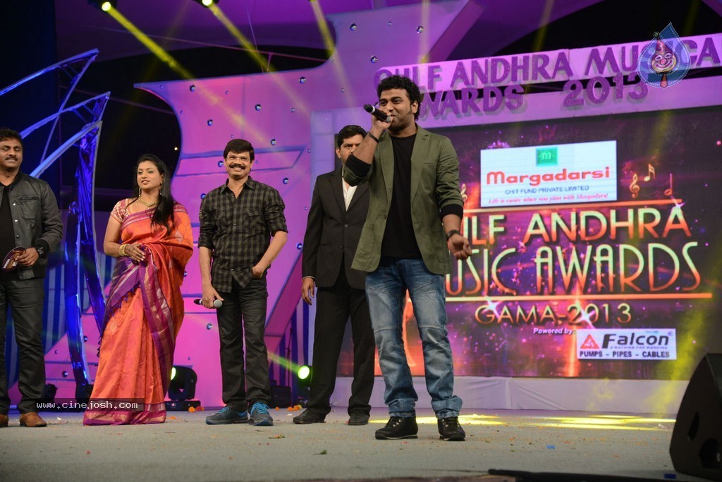 Celebs at Gama Awards 2013 - 309 / 321 photos