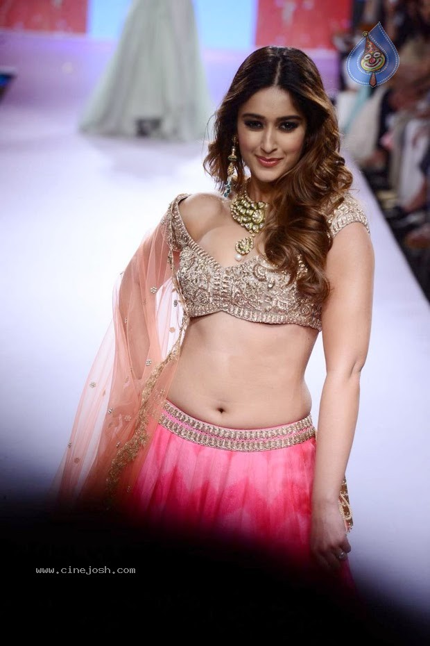 Celebs at Lakme Fahion Week 2015 - 24 / 60 photos