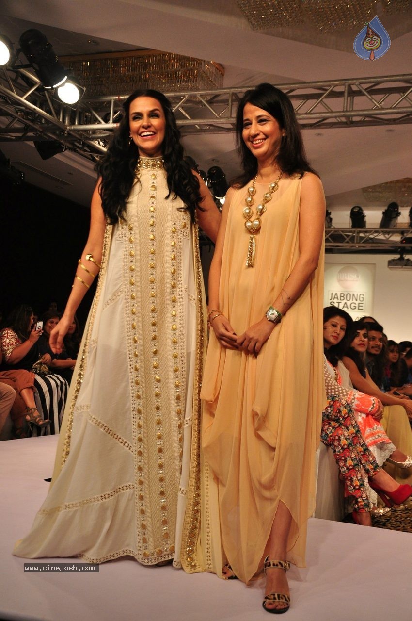 Celebs at Lakme Fahion Week 2015 - 39 / 60 photos