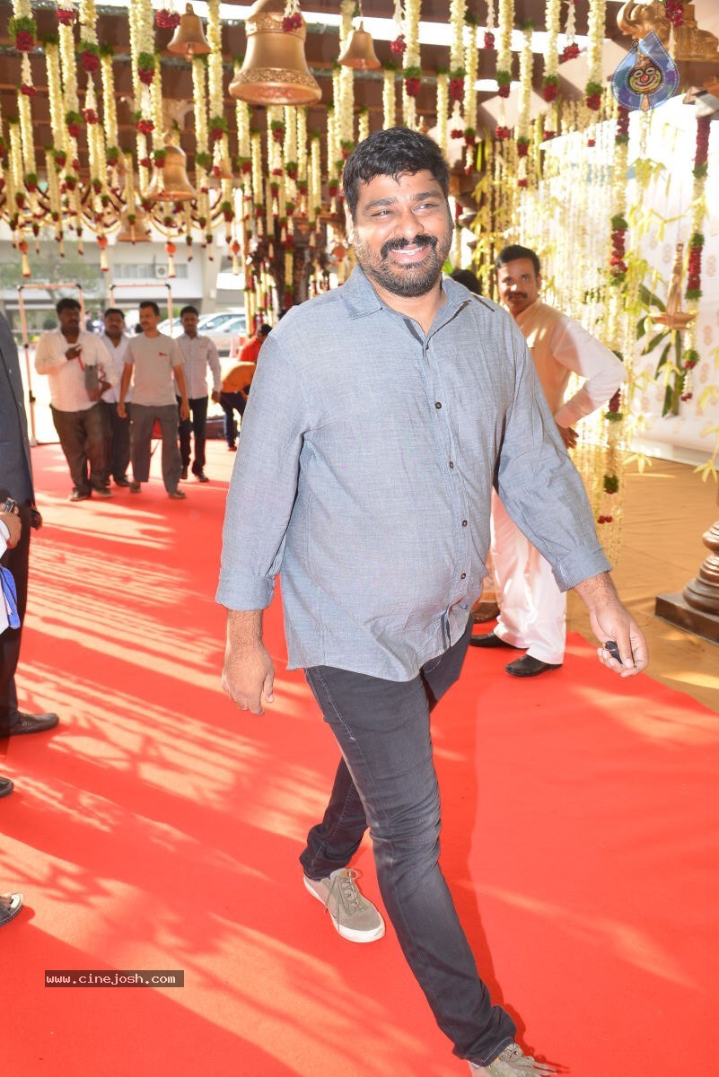Celebs at Manchu Manoj Wedding 02 - 39 / 57 photos