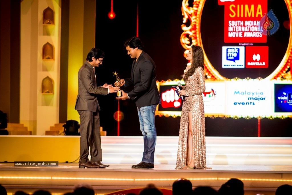 Celebs at SIIMA 2014 - 25 / 431 photos