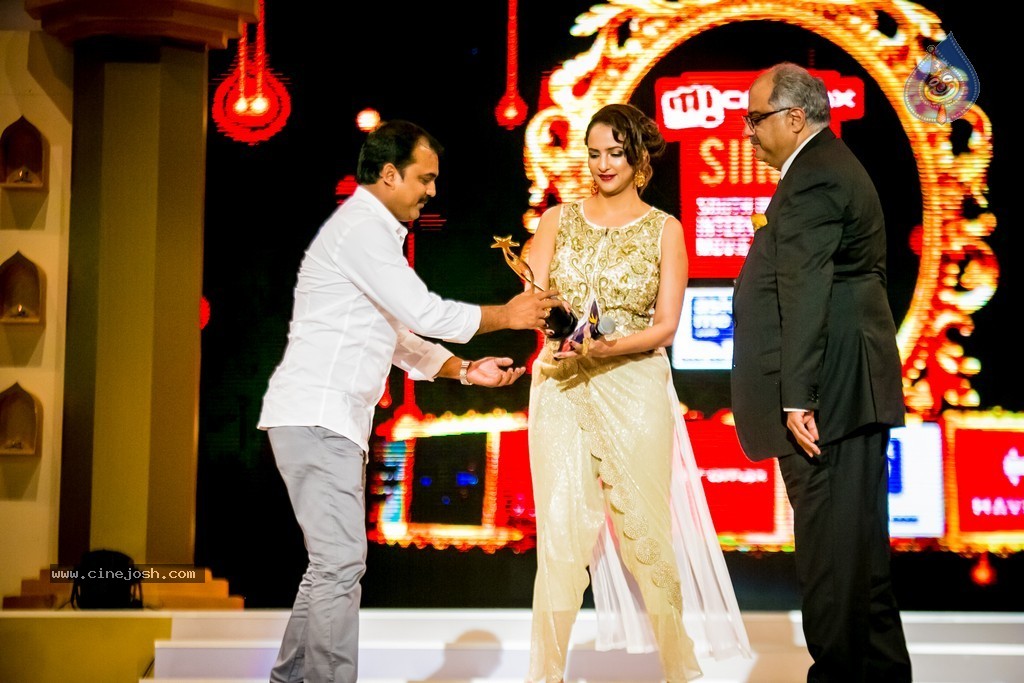 Celebs at SIIMA 2014 - 67 / 431 photos