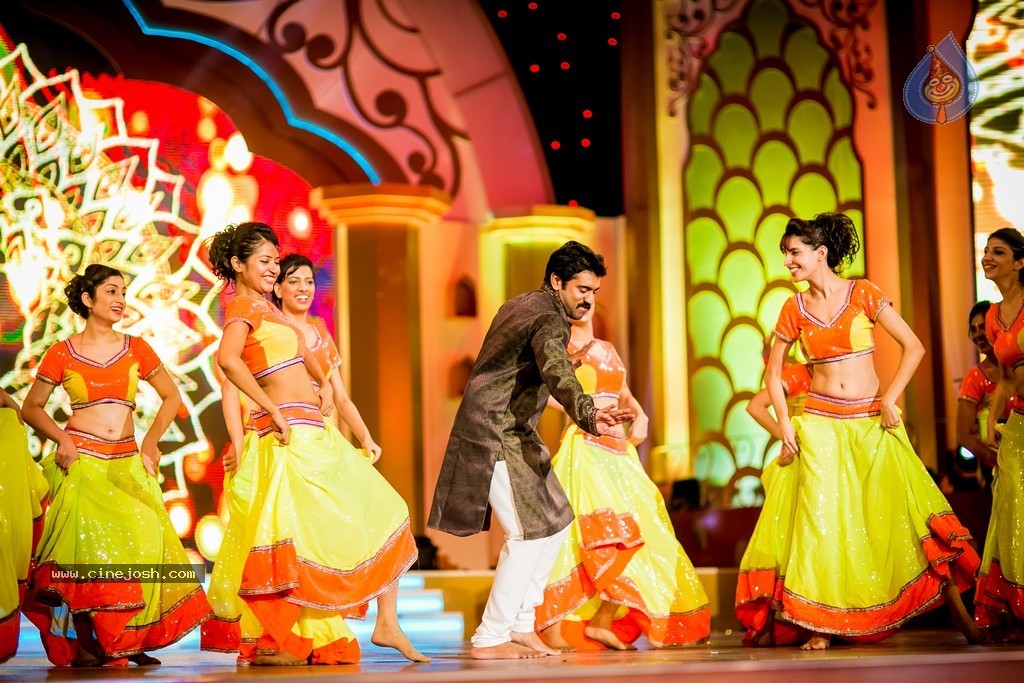 Celebs at SIIMA 2014 - 123 / 431 photos