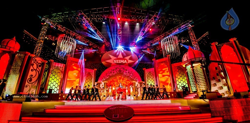 Celebs at SIIMA 2014 - 149 / 431 photos