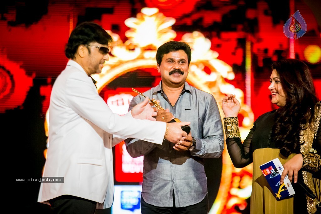 Celebs at SIIMA 2014 - 181 / 431 photos