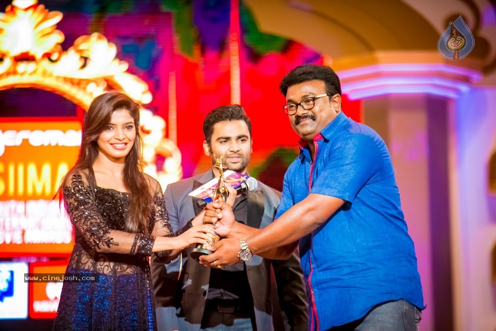 Celebs at SIIMA 2014 - 187 / 431 photos