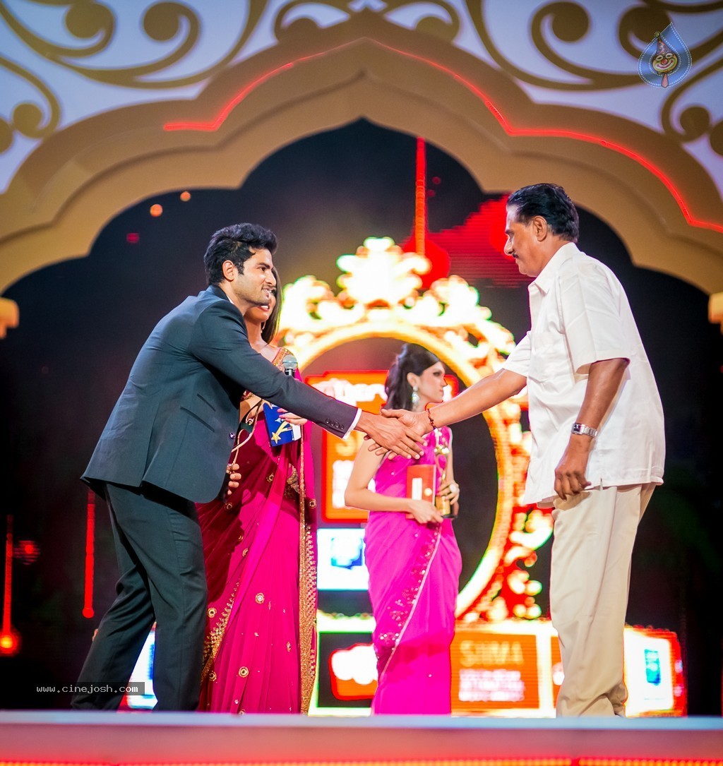 Celebs at SIIMA 2014 - 355 / 431 photos
