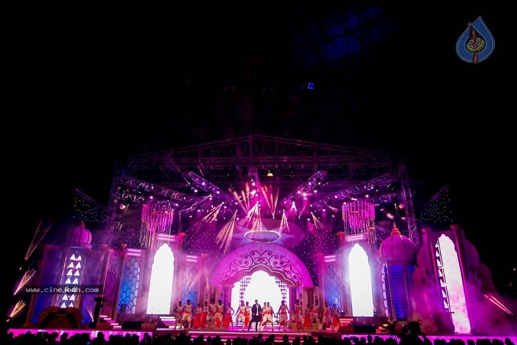 Celebs at SIIMA 2014 - 385 / 431 photos