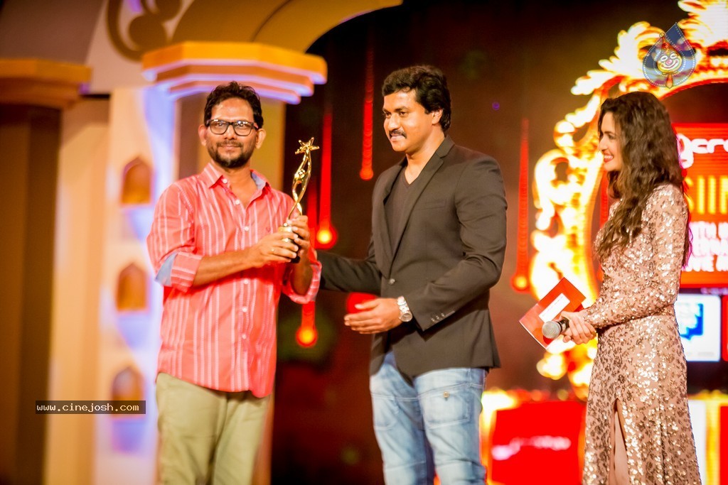 Celebs at SIIMA 2014 - 391 / 431 photos